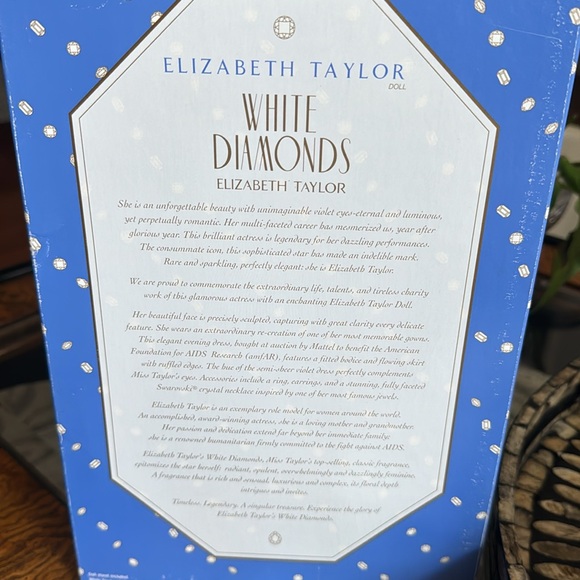 Elizabeth Taylor collectible doll - Picture 5 of 5